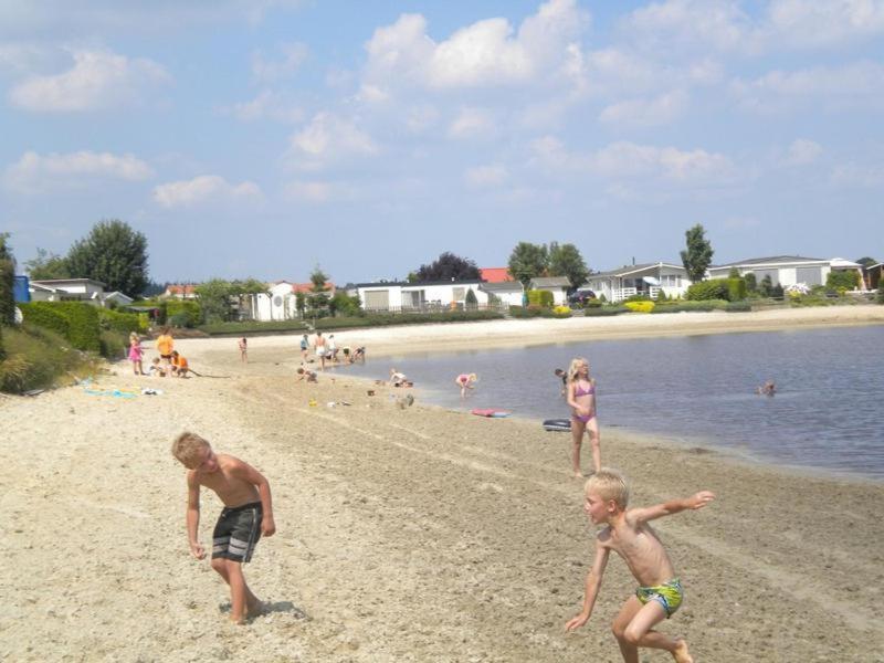 Stacaravan Huren In Het Hart Van Bosrijk Drenthe Op Recreatiepark De Tien Heugten Schoonloo Bagian luar foto